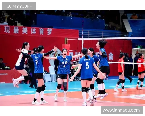 成都排球队创新高排球配合排名再攀新峰展现团队实力与默契