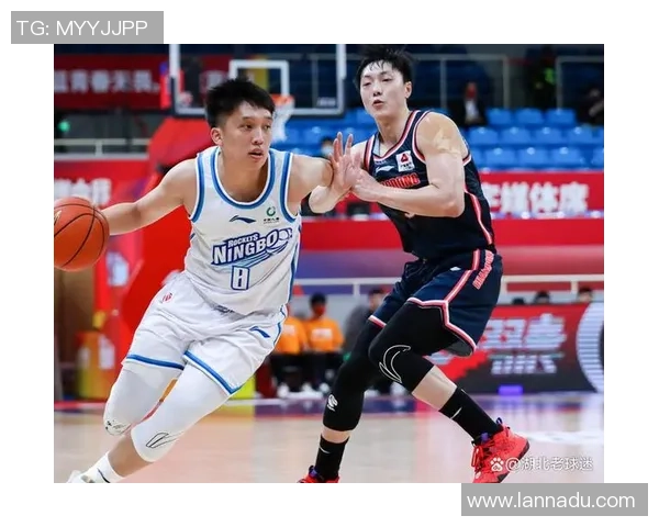 重庆排球队以64分领跑冠军赛积分榜展现强劲实力